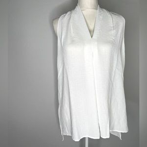 NWT- Floral and Ivy Blouse!M retail $48 closet closing make me an offer